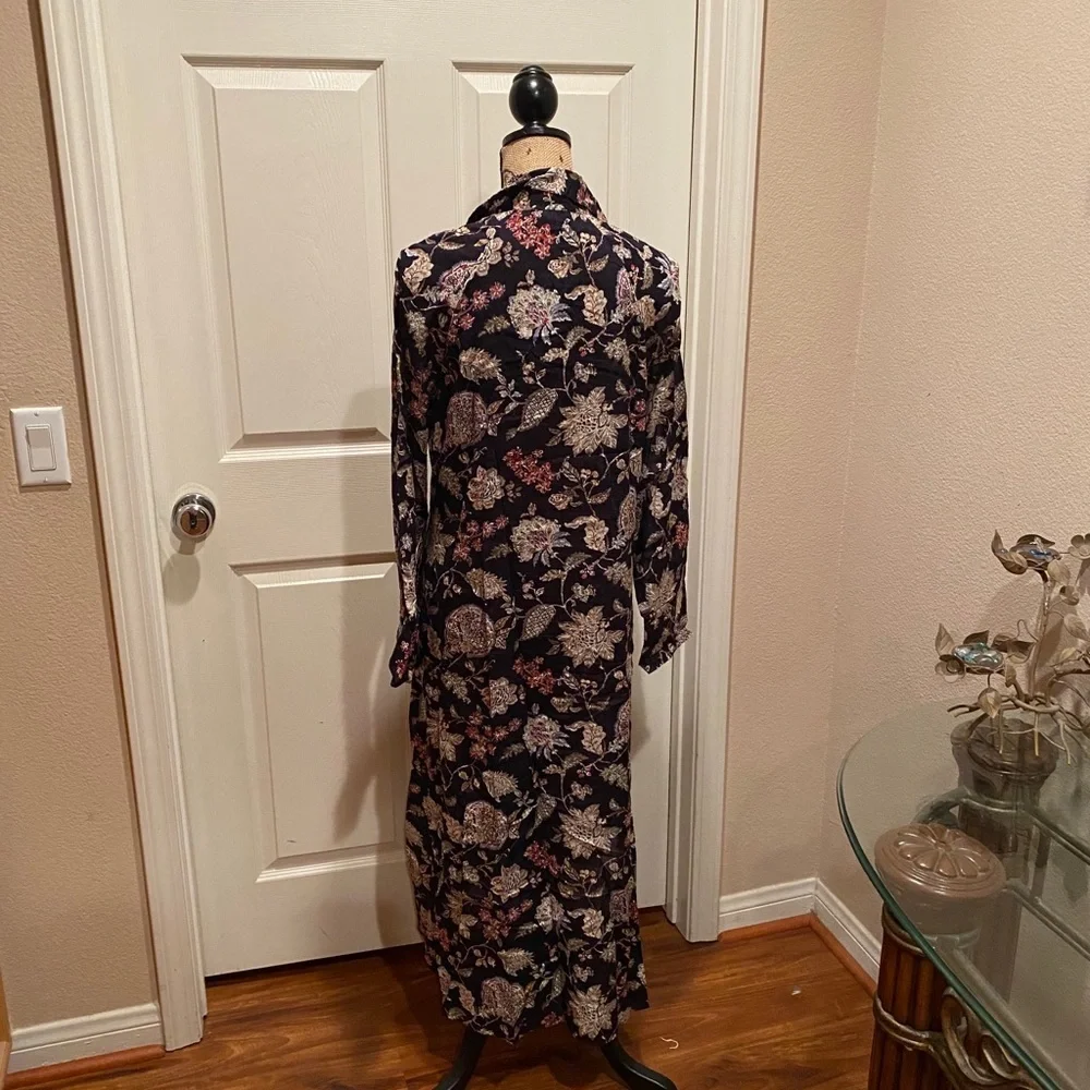 Floral printed collared midi dress with ti… - Picture 4 of 11